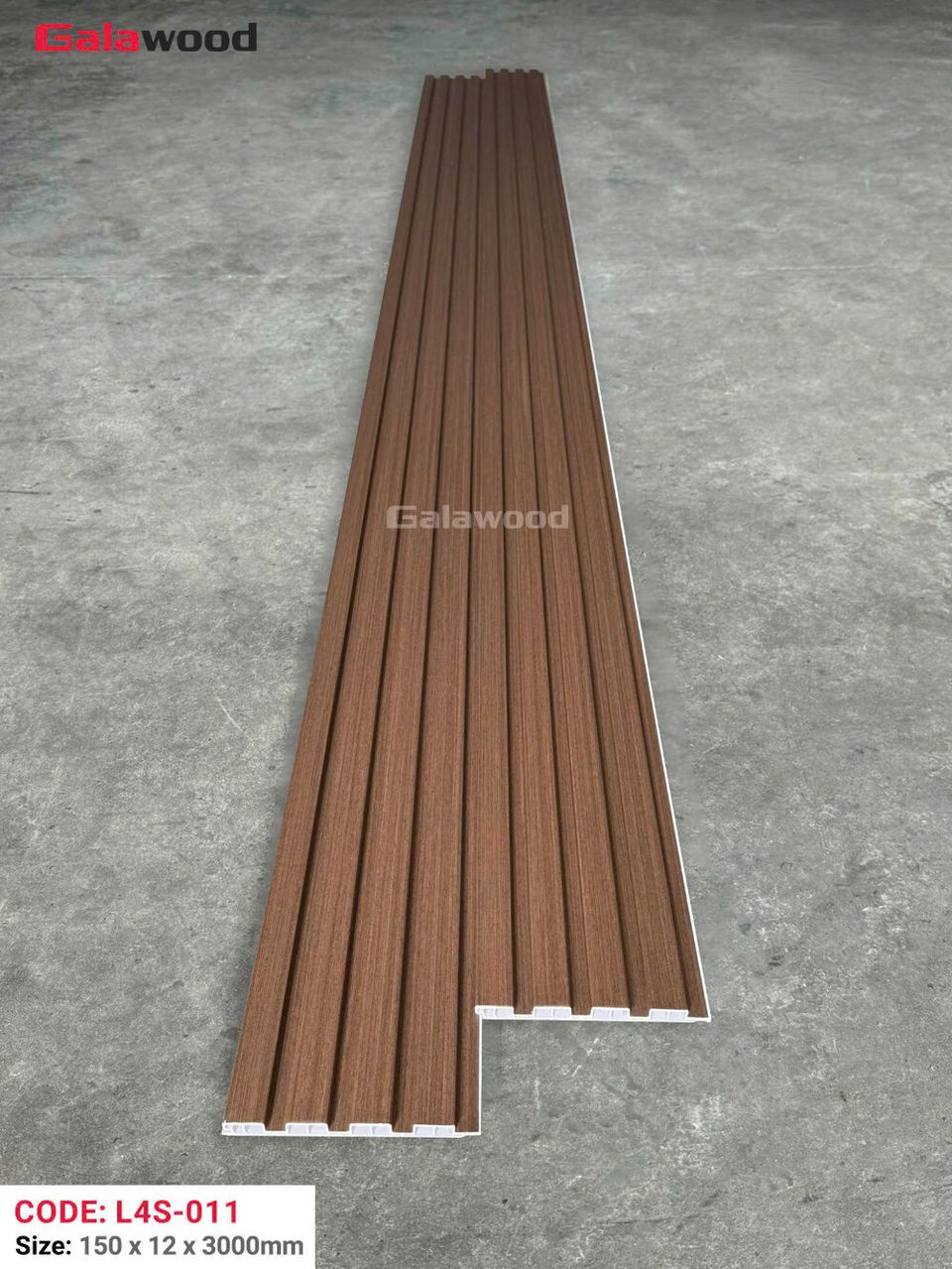 Mặt cắt và kích thước lam sóng L4S-011 màu nâu xước theo ảnh nguồn.