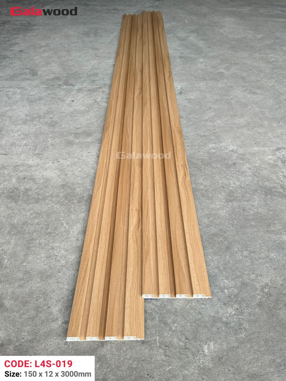 Mặt cắt và kích thước lam sóng L4S-019 màu Vàng sồi nhạt theo ảnh nguồn.